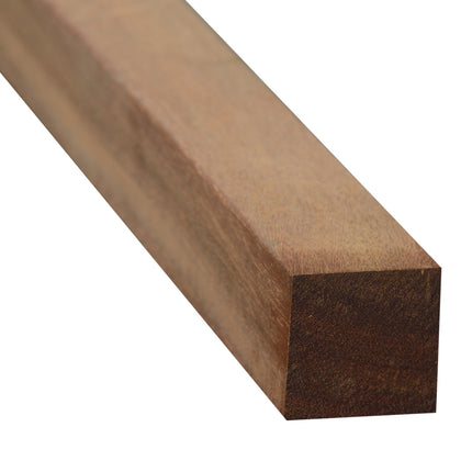 Azobe palen geschaafd 65x65